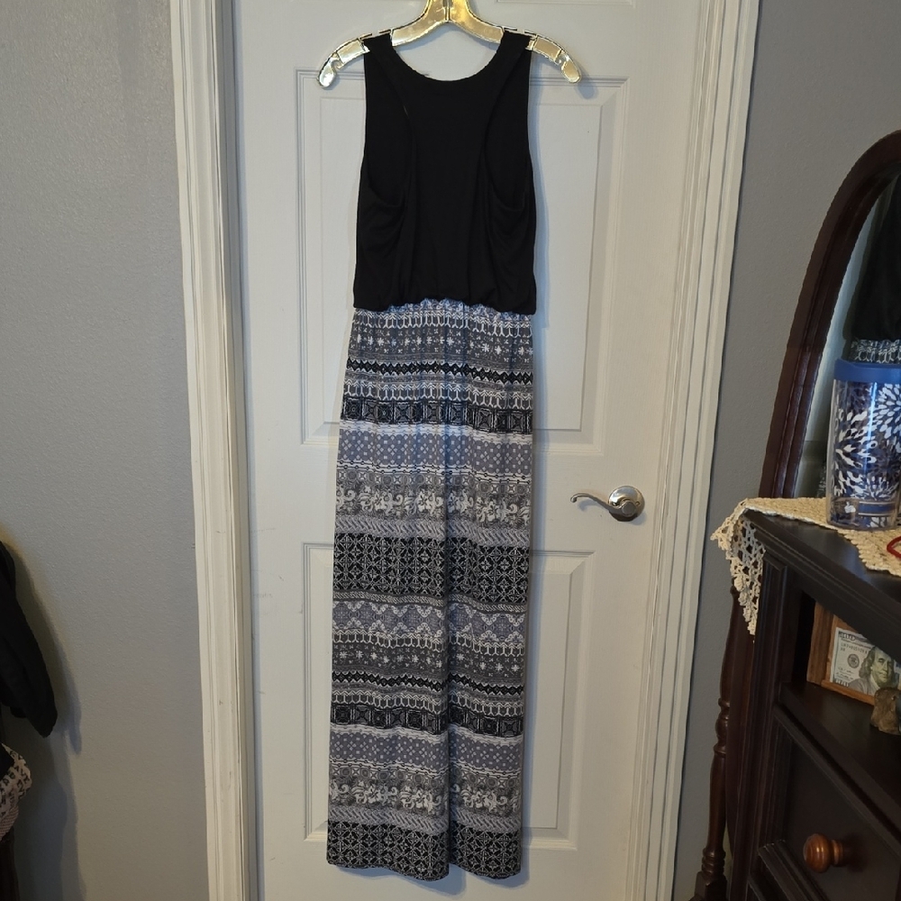 Patterned Maxi Dress - Picture 3 of 3